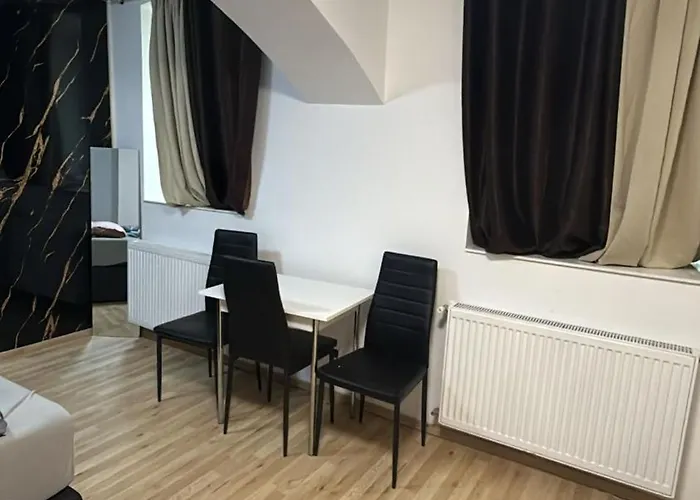 Economy 2br Next To Prater Amuesement Park Βιέννη